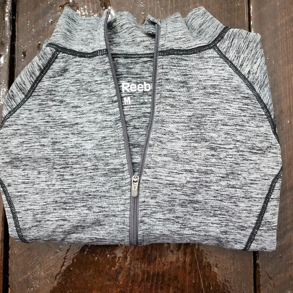 👕 Reebok 1/4 zip shirt size M in Heather gray - Picture 11 of 13
